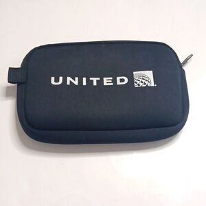 United Airlines Pouch